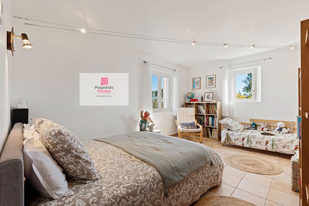 FAYENCE Villa de prestige de 275M2 avec vue panoramique -Fayence (83440) 16