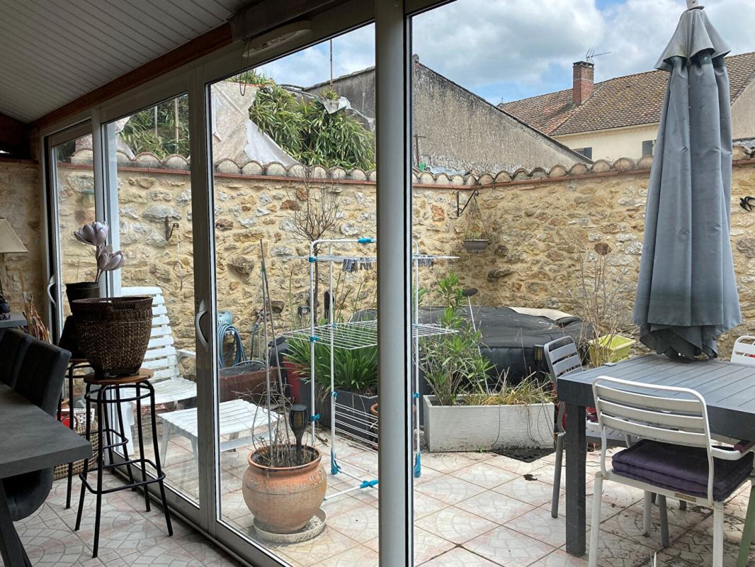 PRAYSSAC Immeuble à Prayssac 2 appartements loués avec terrasses 11