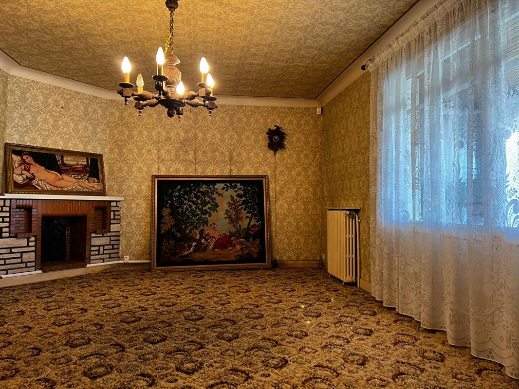 NOTRE-DAME-DE-SANILHAC Maison T5/6 d'env. 200 m2 avec étang, verger et nombreuses annexes sur SANILHAC (24660) 5