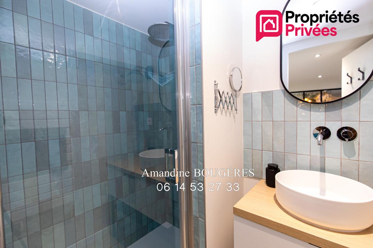 VITRE VITRE 35500 - PROCHE GARE A PIED- CENTRE VILLE -193 M² - 5 CHAMBRES - JARDIN - 579 000 EUROS HAI - STATIONNEMENT 13