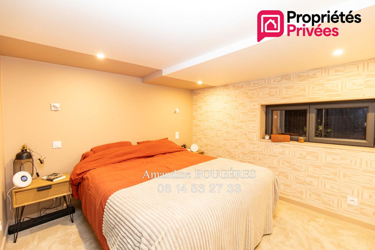 VITRE VITRE 35500 - PROCHE GARE A PIED- CENTRE VILLE -193 M² - 5 CHAMBRES - JARDIN - 579 000 EUROS HAI - STATIONNEMENT 3