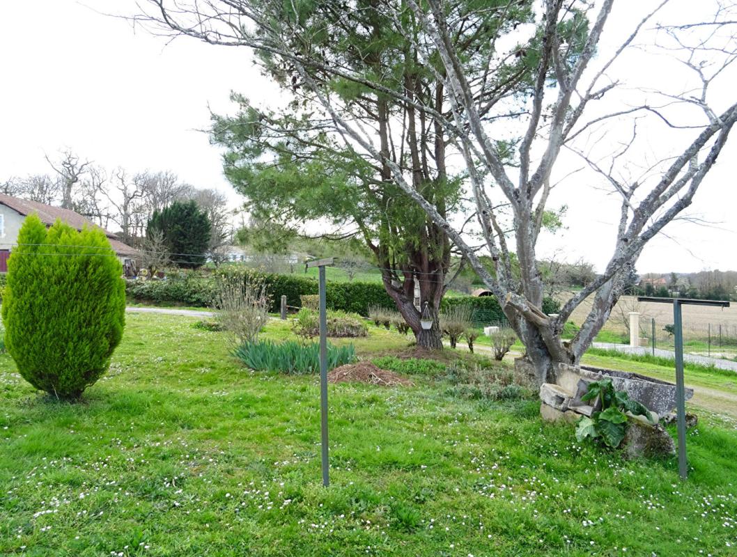 DUMES Landes 40500 DUMES, maison 128 m² avec dépendances 11