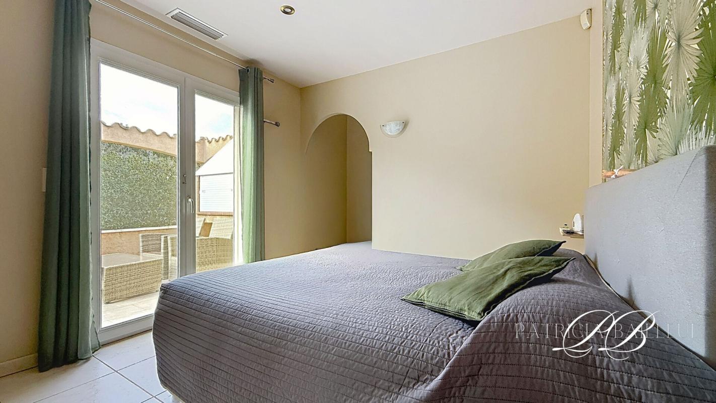 CASES-DE-PENE Maison 6 pièce(s) 120 m2 avec studio de 18m2 15