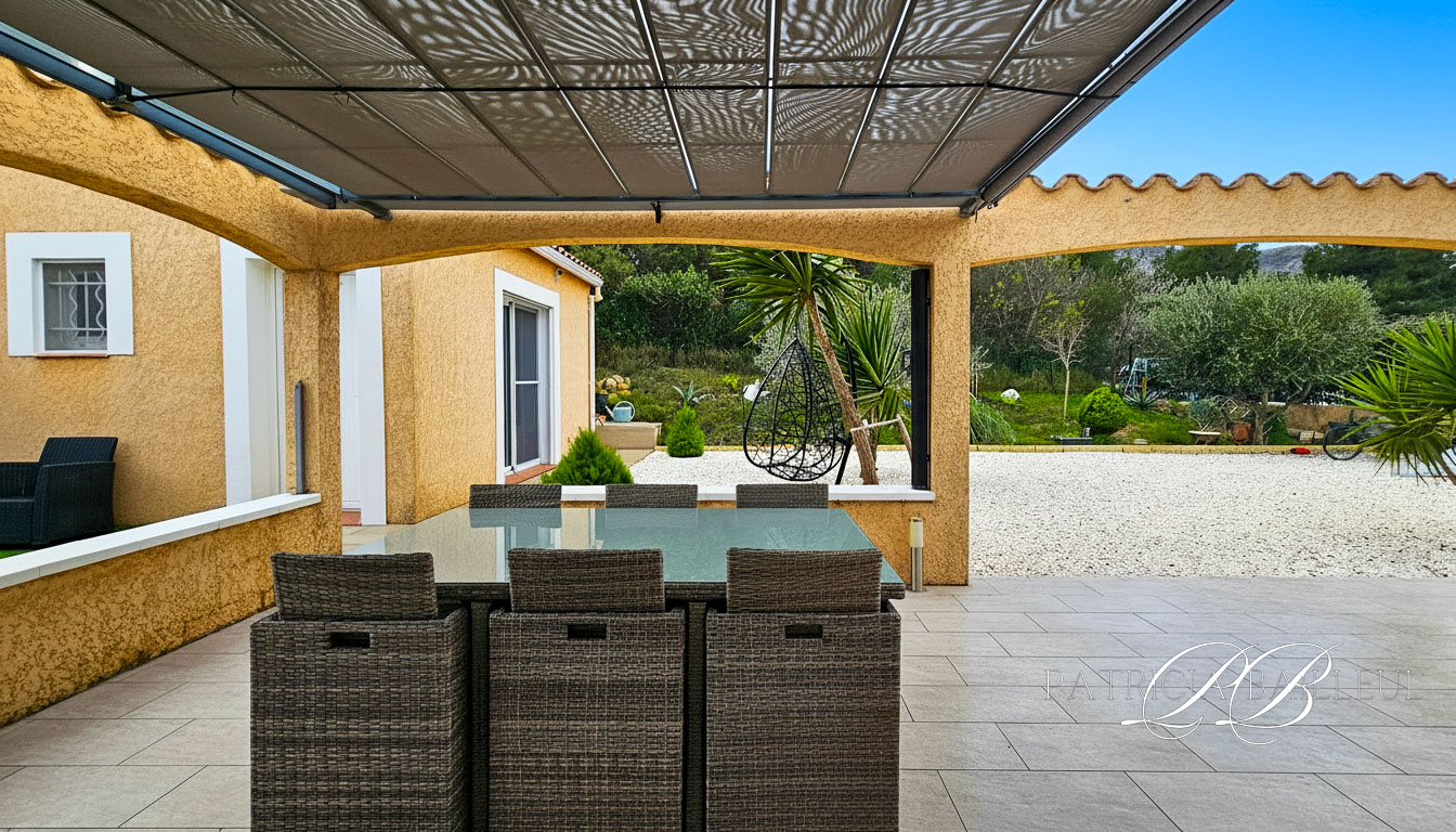 CASES-DE-PENE Maison 6 pièce(s) 120 m2 avec studio de 18m2 5