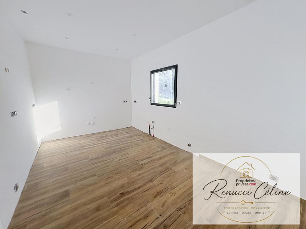 GROSSETO-PRUGNA Superbe T3 de 114 m² avec roof top de 19 m² 10