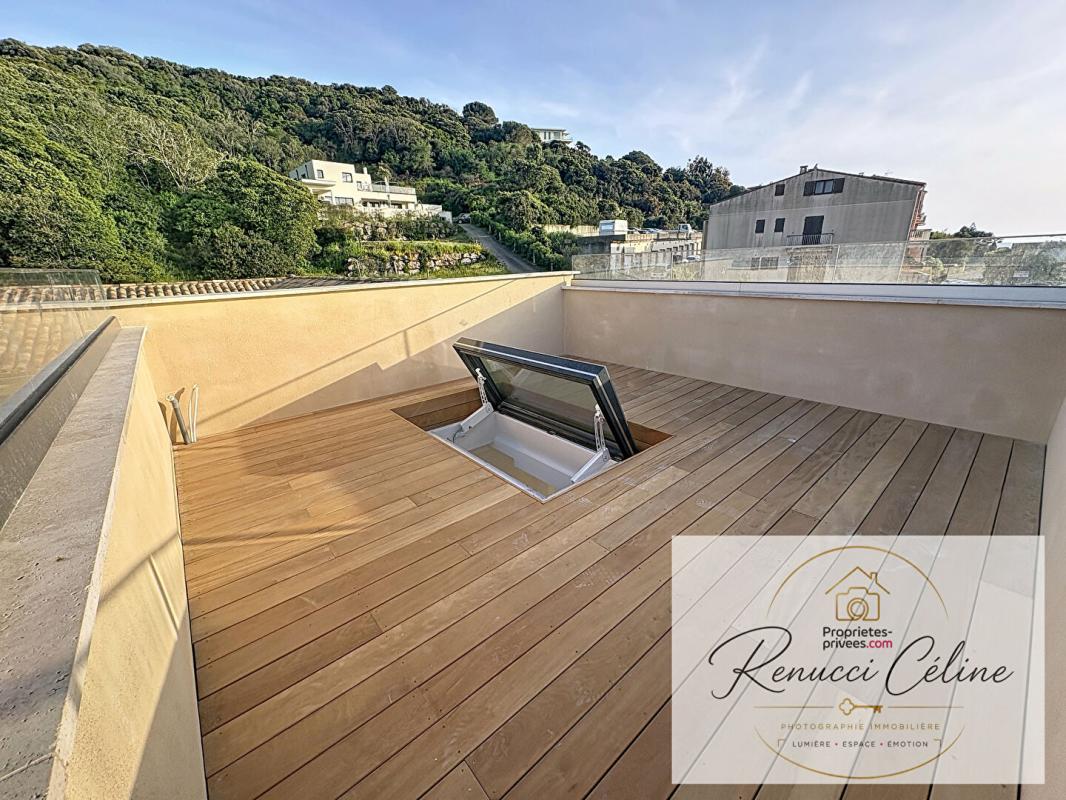 GROSSETO-PRUGNA Superbe T3 de 114 m² avec roof top de 19 m² 17