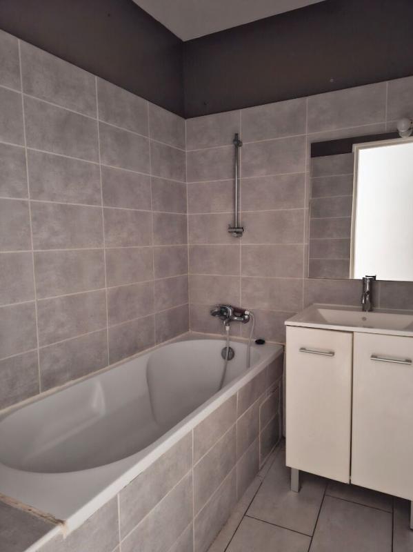 LAMBESC Grand T3 de 87 m² avec terrasse et jardin en plein centre de Lambesc, fort potentiel après rénovation 6