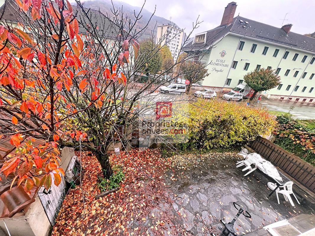 UGINE Maison 3 appartements Ugine 13 pièces  200 m2 10