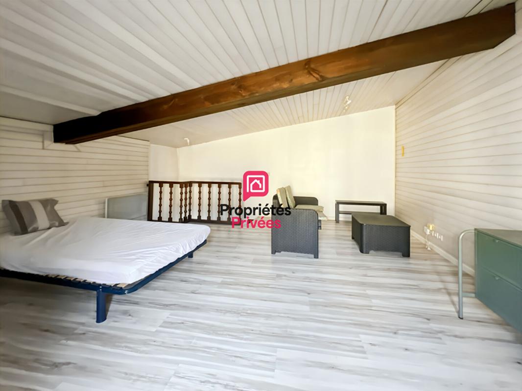 BAZAS Maison de ville composée de 2 appartements 13