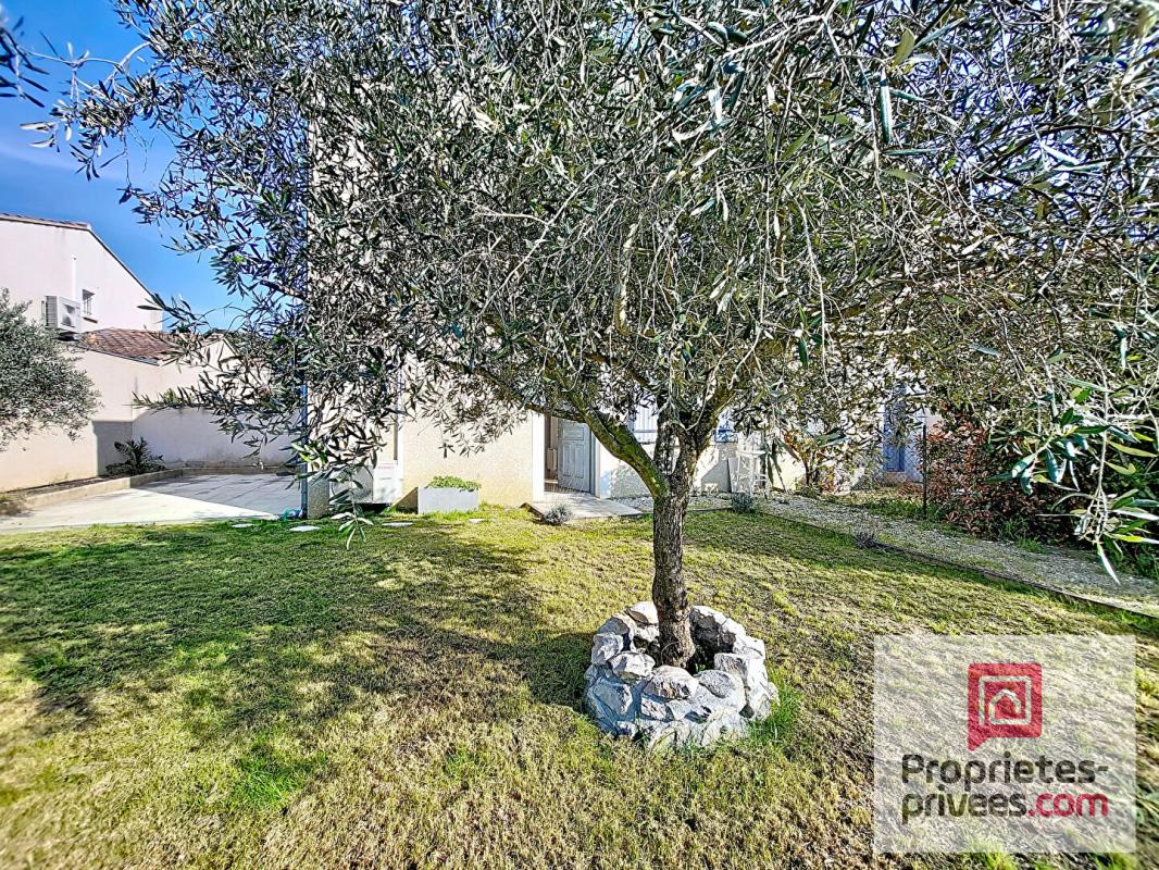 CHATEAURENARD Maison Châteaurenard 4 pièce(s) 80 m2 3 chambres jardin garage 10