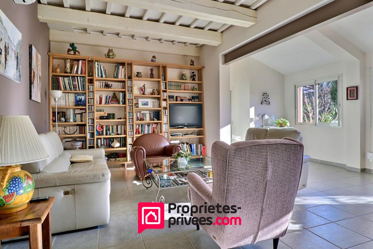 UZES Uzès, direction Nîmes, Villa avec piscine et garage 5