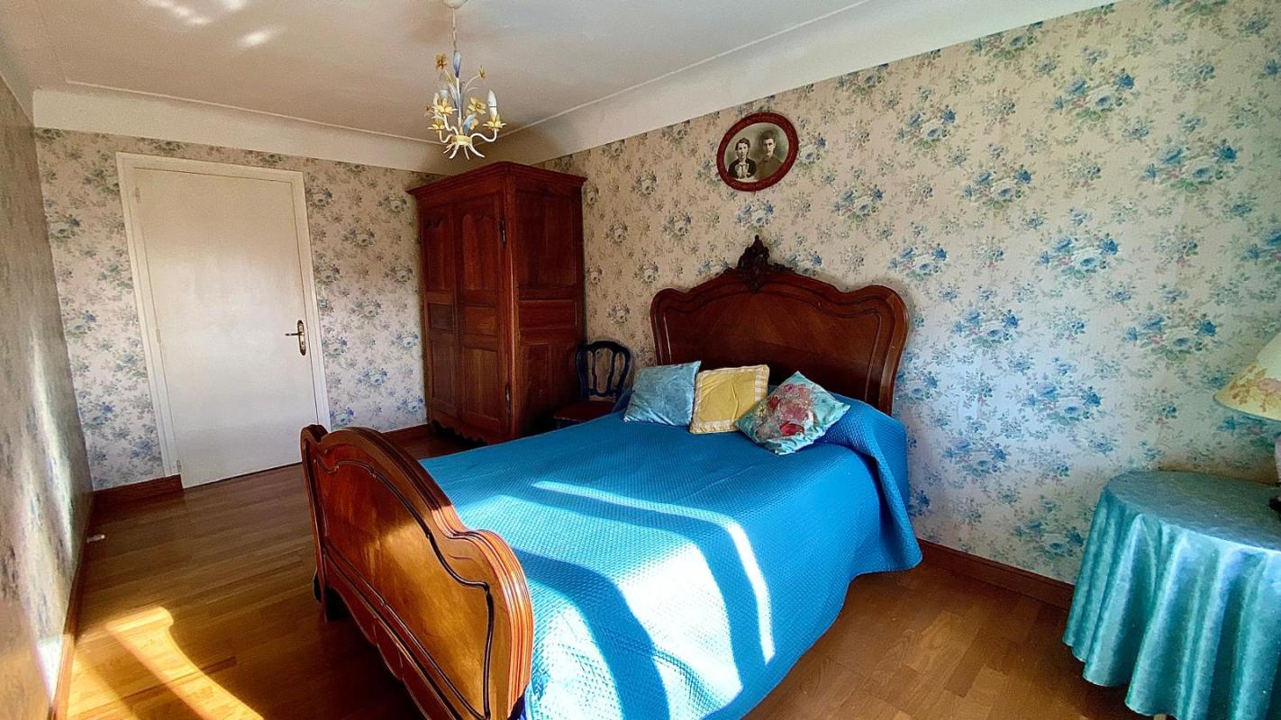 SAINT-SAULGE Maison 8 pièce(s) 200 m2 15