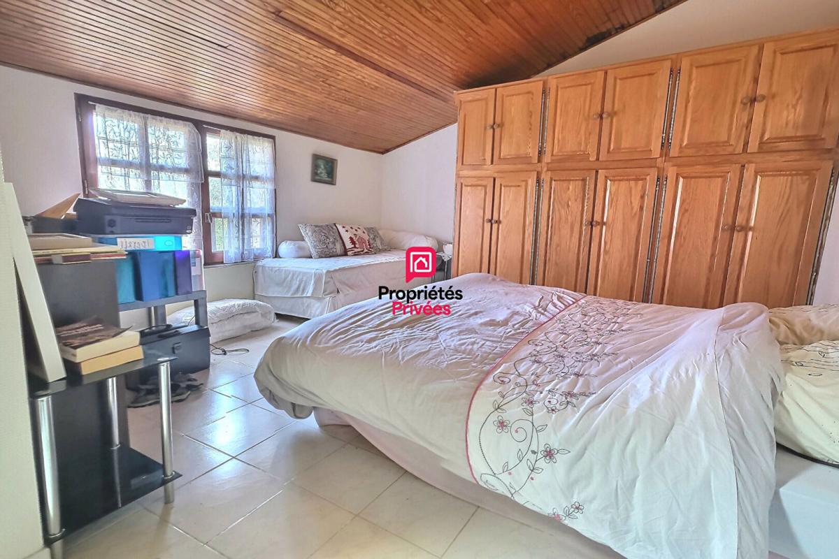 CLARET Maison 3 chambres - 120 m² avec jardin et garage à Claret 14