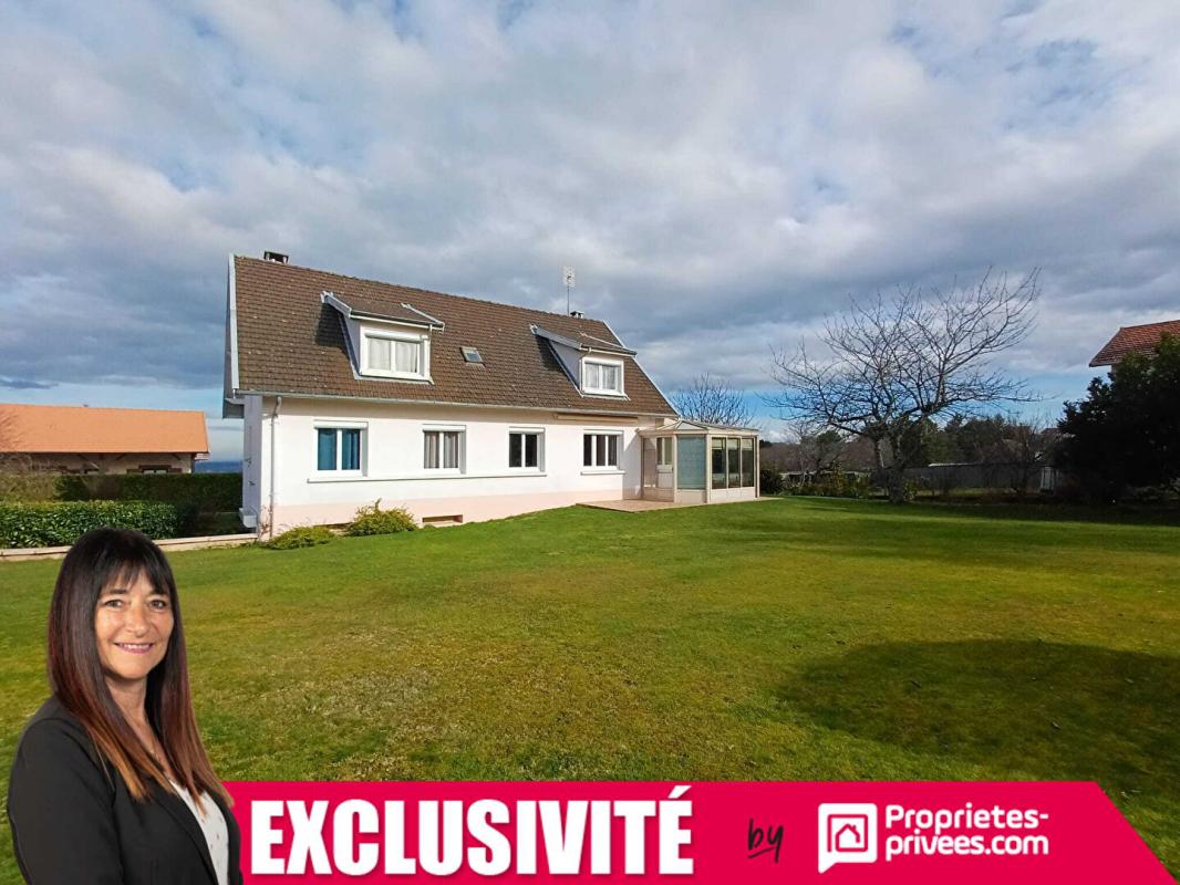 LA PACAUDIERE Maison Saint Martin d'Estreaux 9 pièce(s) 154 m2 1