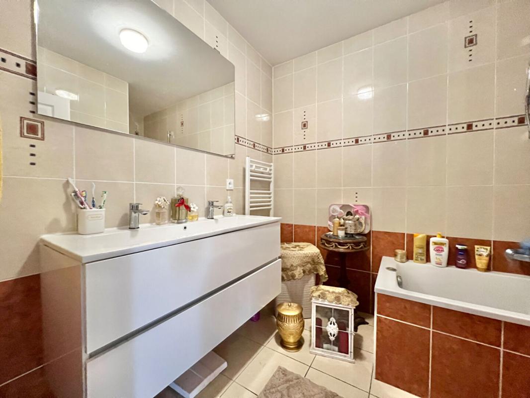 ORNEX Maison Ornex 5 pièces 98 m2 14