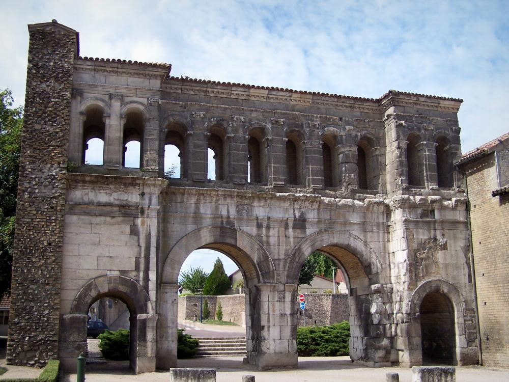 AUTUN 71400 AUTUN - Fonds de commerce Tabac - Presse - FDJ - PMU - Emplacement n°1 3