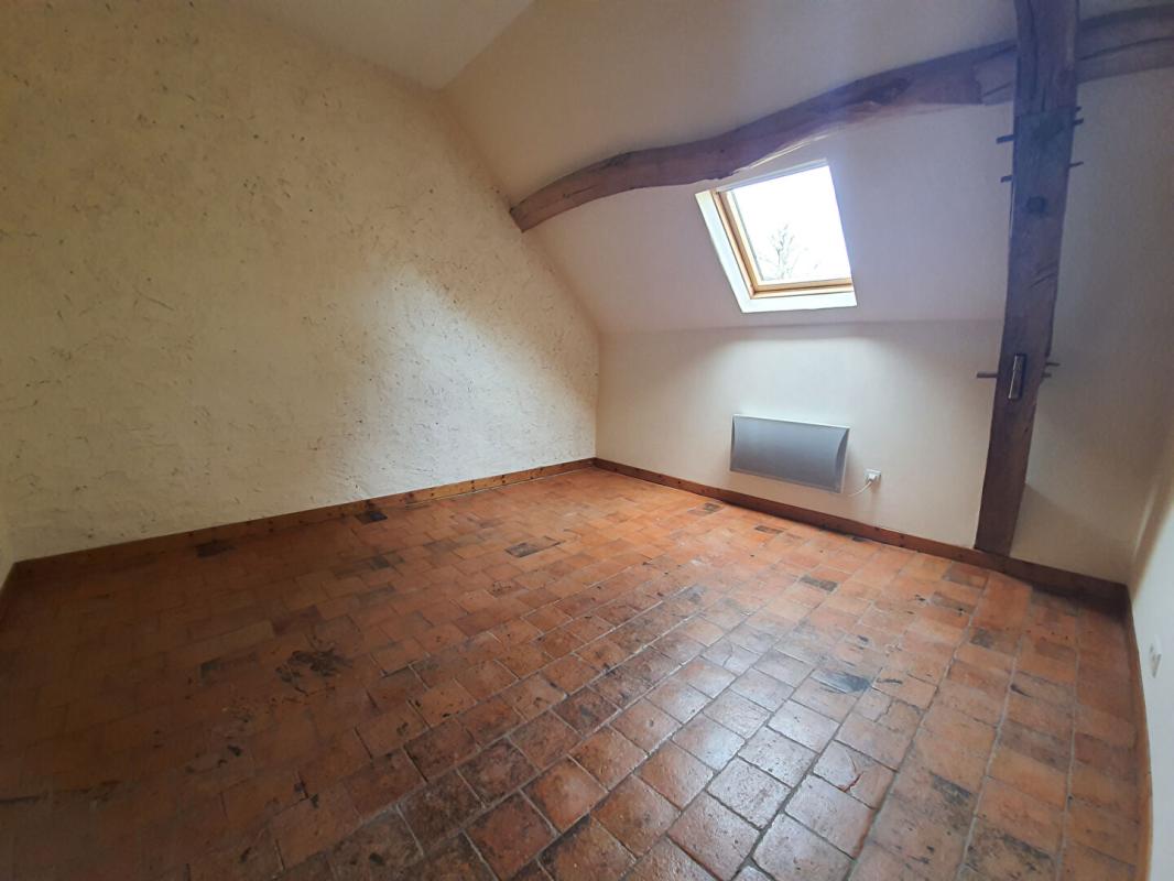 LOCHE-SUR-INDROIS Maison Loche Sur Indrois 5 pièce(s) 115 m2 15