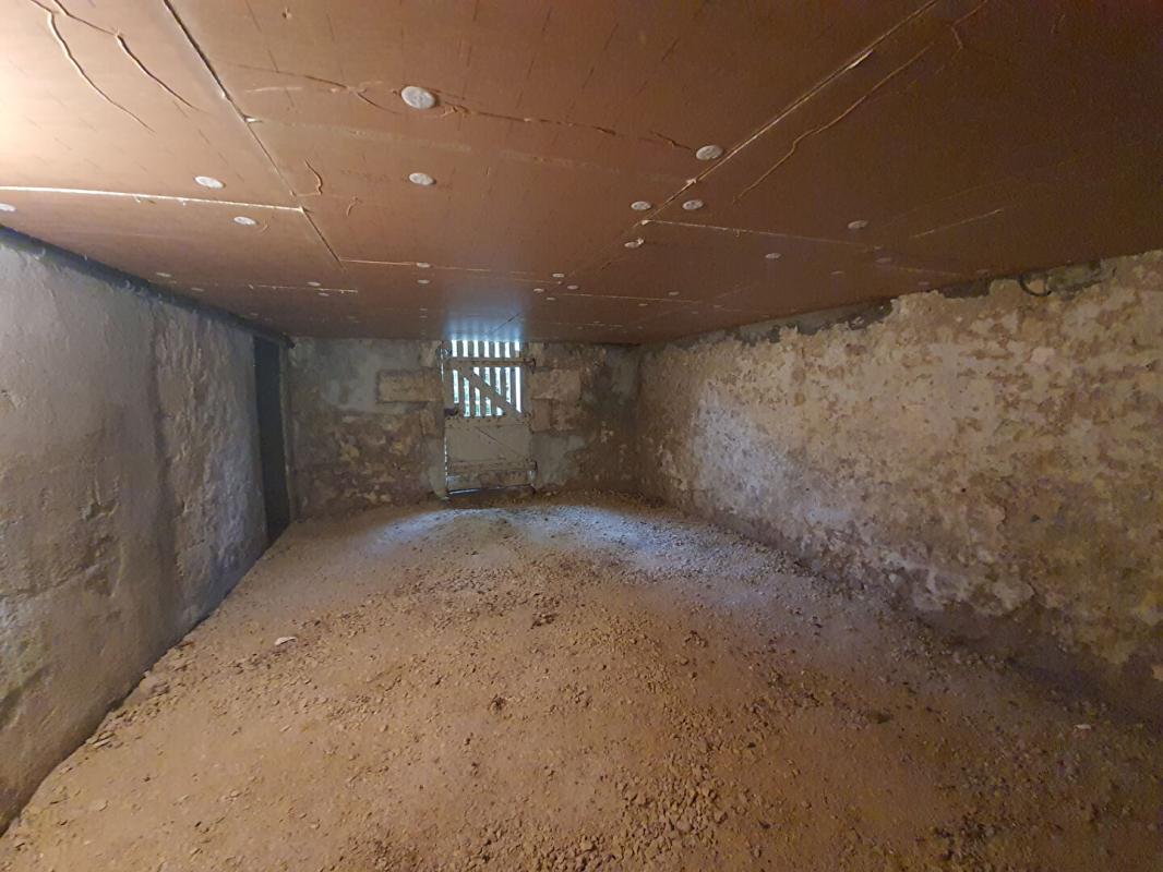 LOCHE-SUR-INDROIS Maison Loche Sur Indrois 5 pièce(s) 115 m2 17