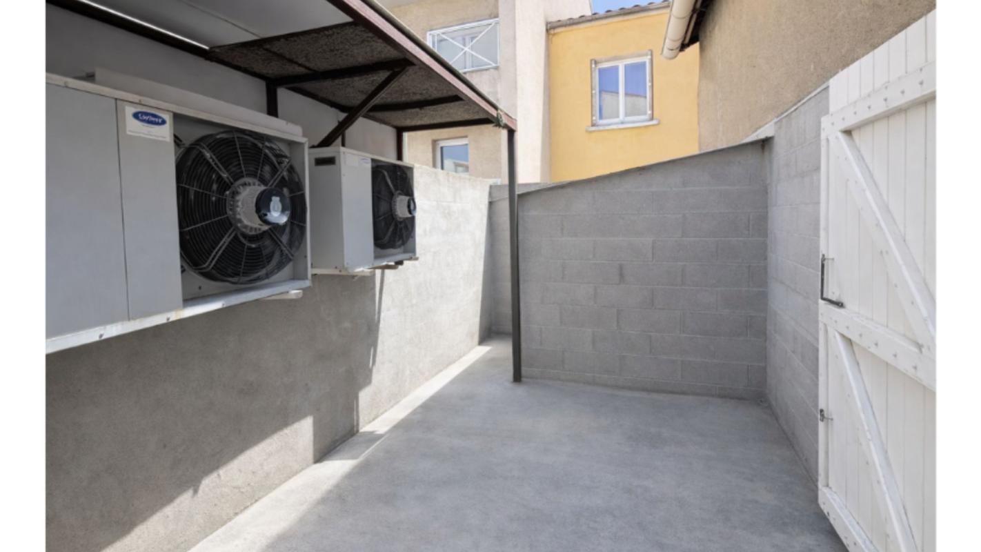 NARBONNE Local Polyvalent - Garage à vendre - Ancien laboratoire de boucherie 2