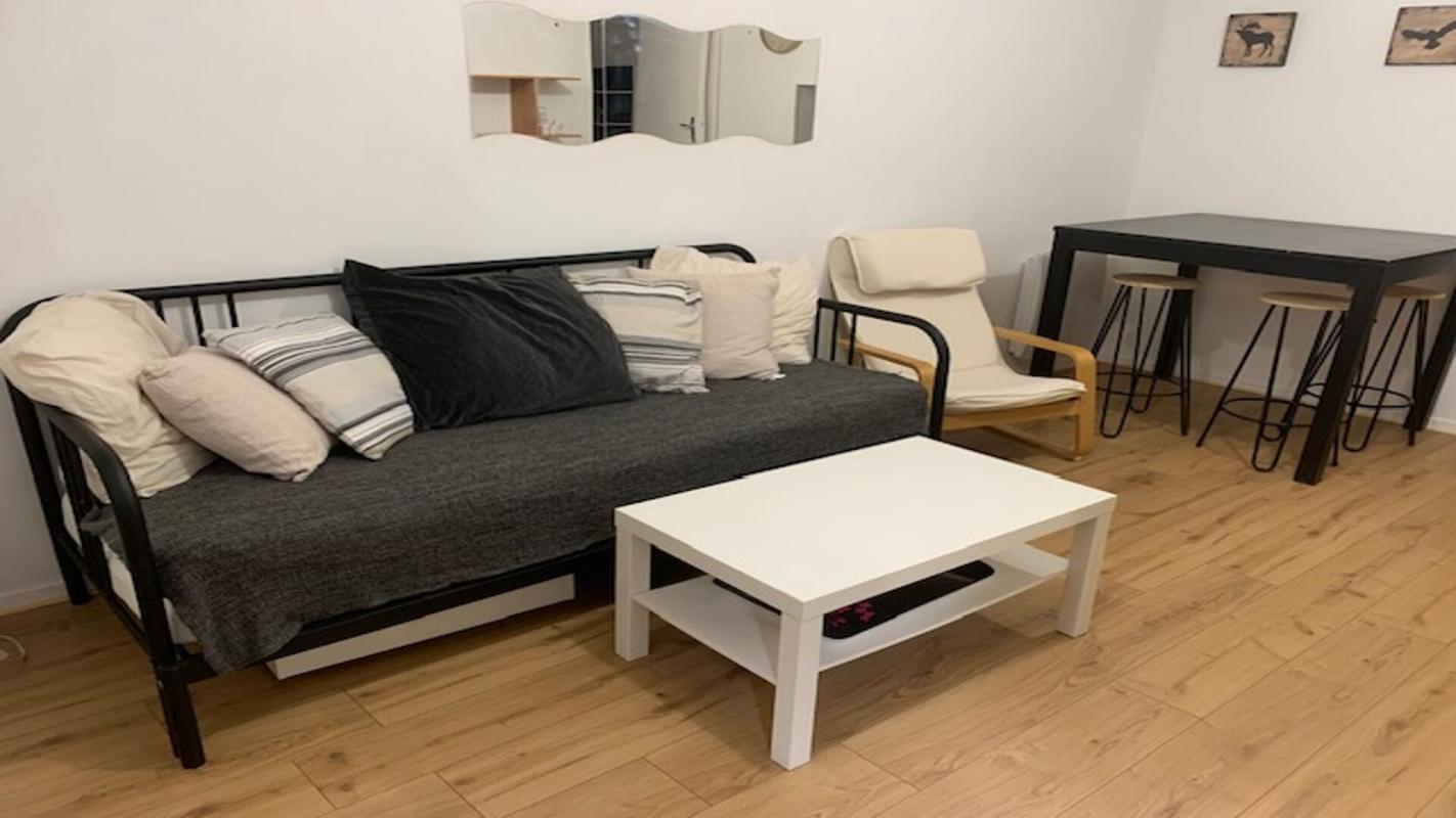 BORDEAUX Studio en souplex 1