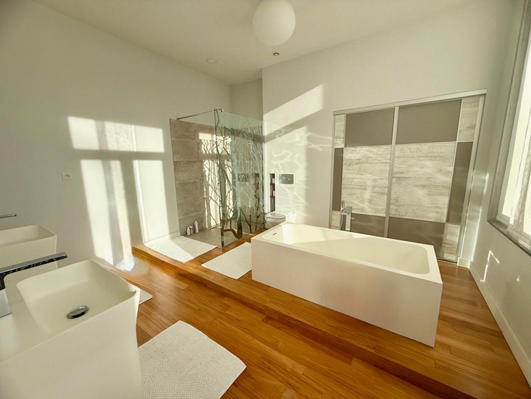 LILLE Maison de famille Vieux Lille 7 chambres 8