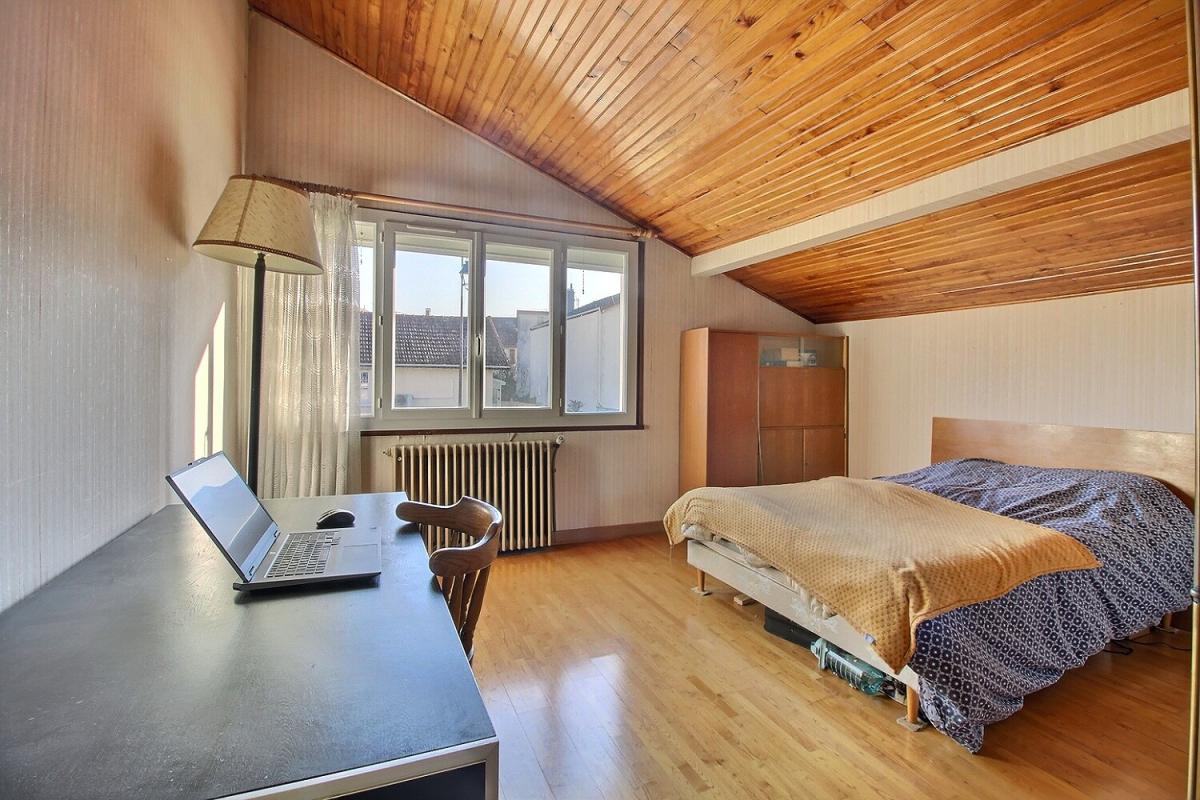 ANTONY Maison Antony 6 pièce(s) 151 m2 6