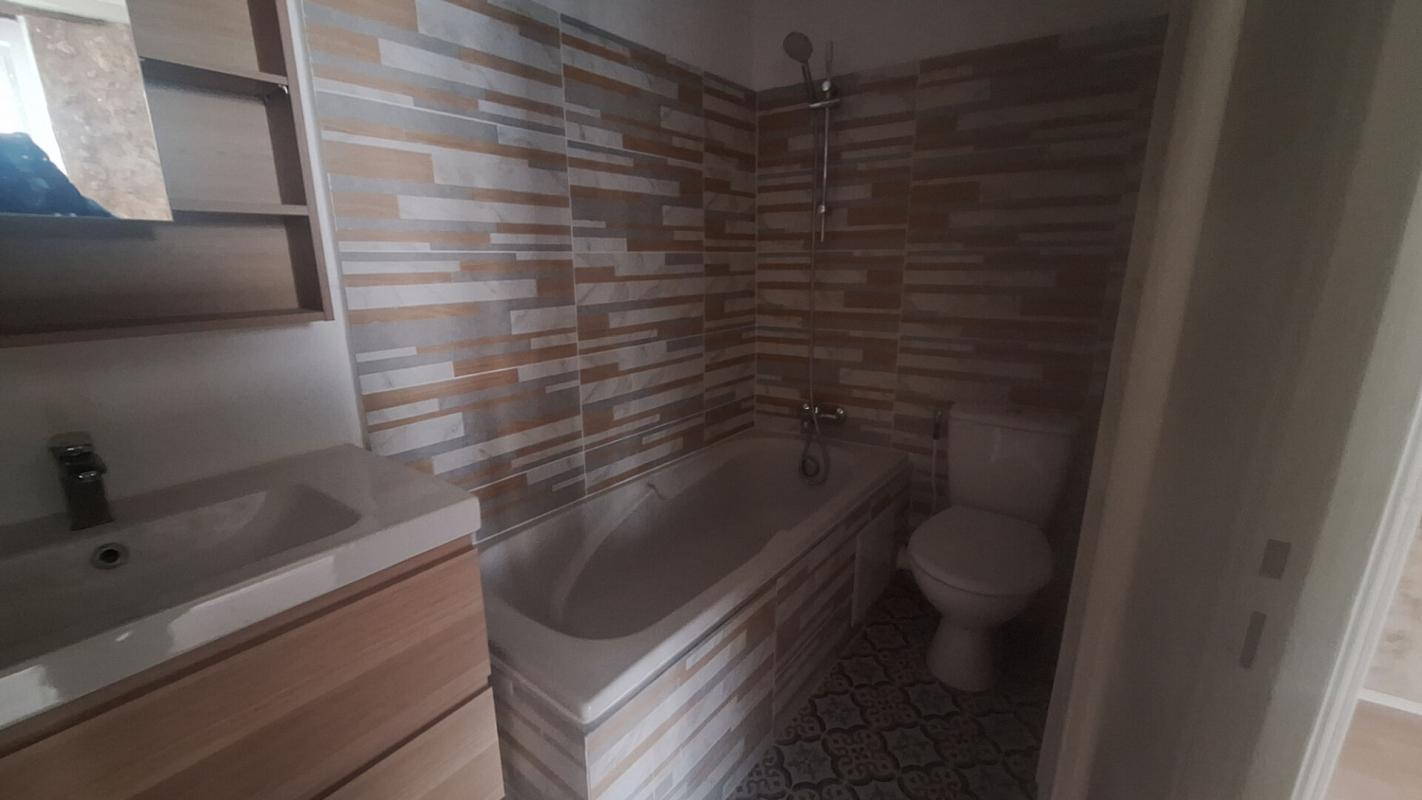 CHEVREUSE Appartement de charme Type T2 RENOVE en RDC 6