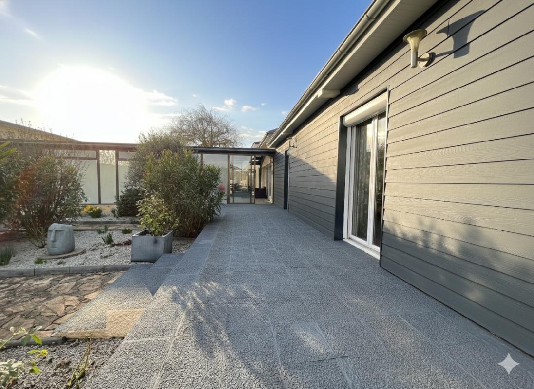 JOZE Maison avec jardin et piscine 2