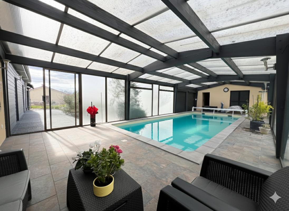JOZE Maison avec jardin et piscine 4