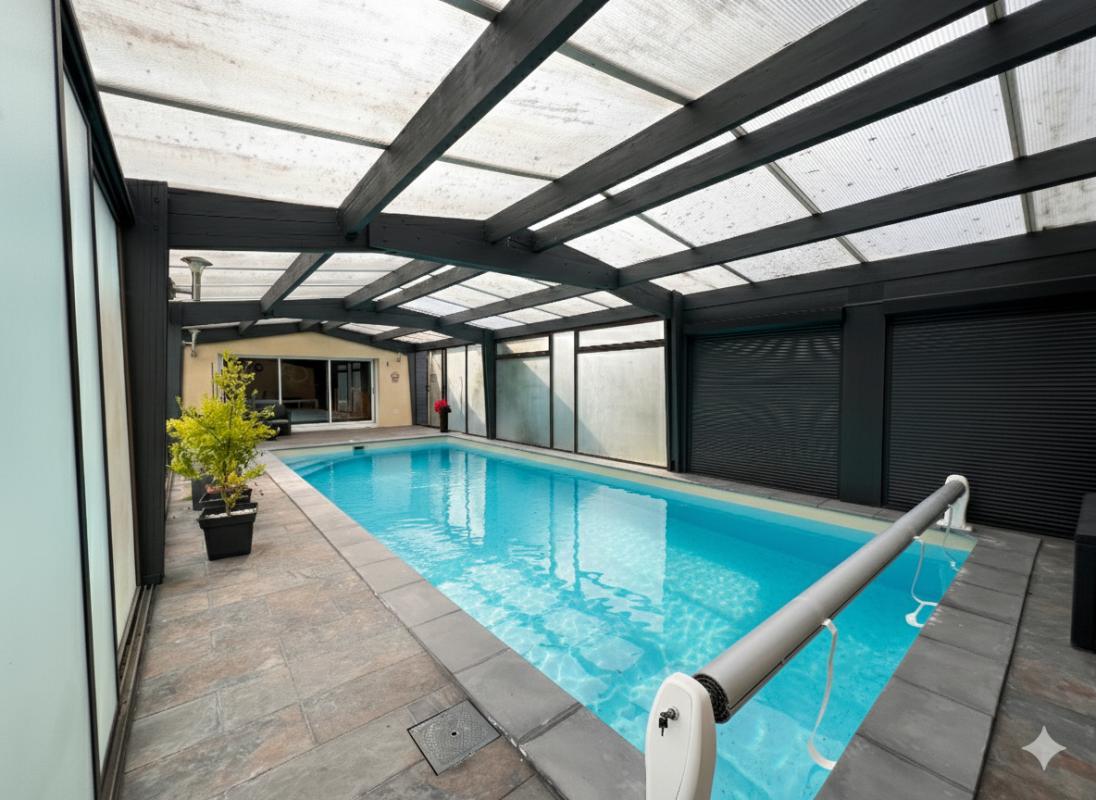JOZE Maison avec jardin et piscine 6