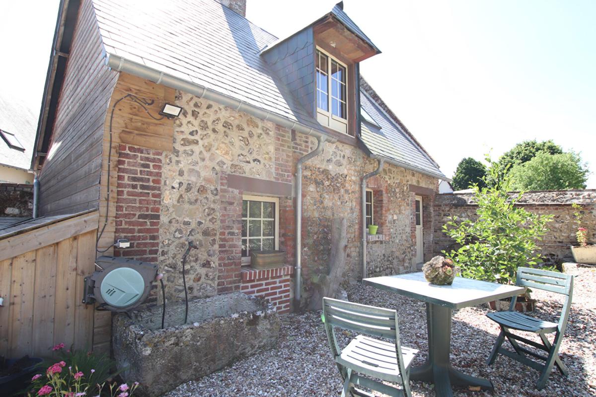 CANY-BARVILLE MAISON DE VILLAGE AVEC COMMERCES, À 20 MIN DES PLAGES 6