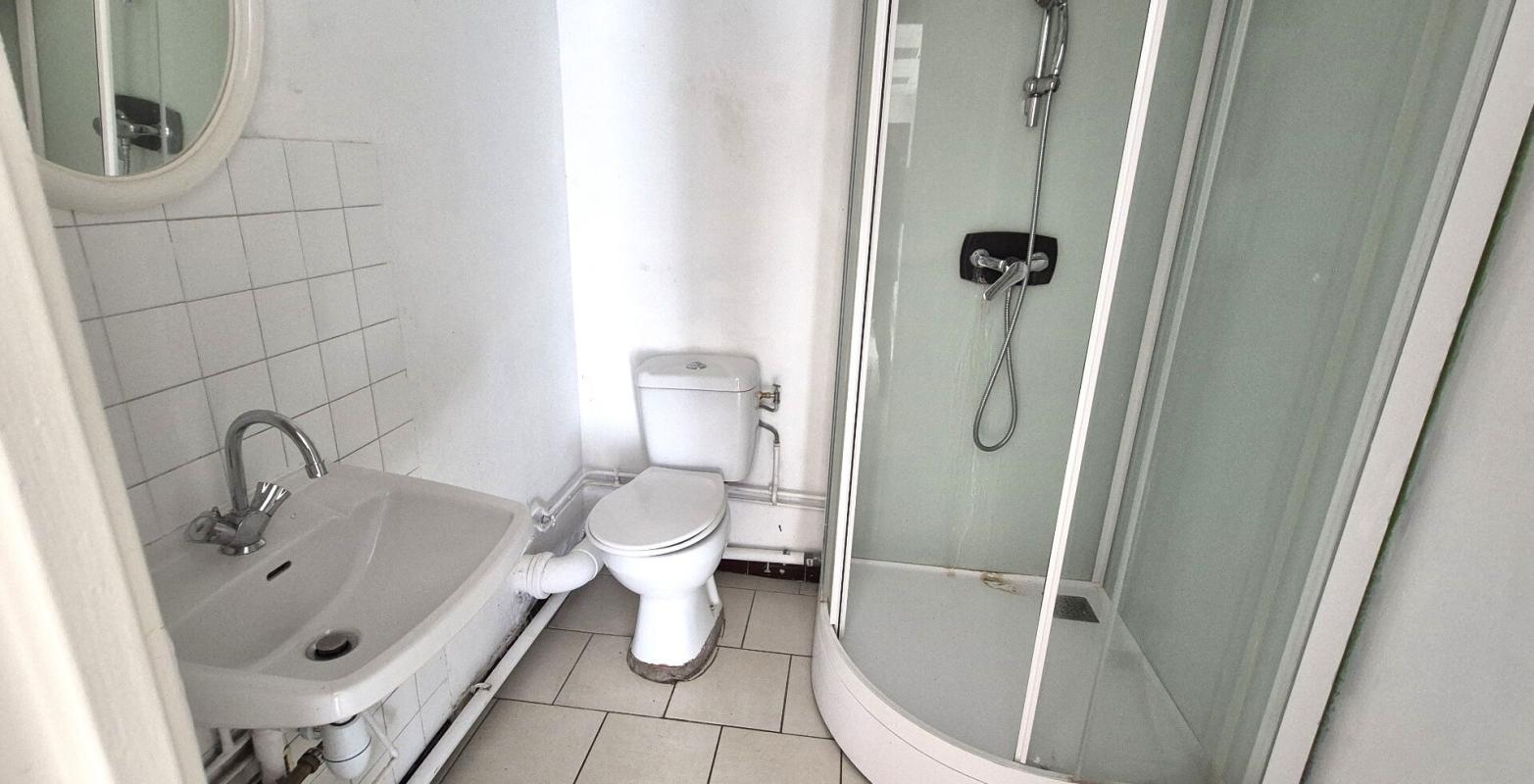 SAINT-DIZIER Bel Appartement Résidentiel de 72 m² avec Ascenseur, Hall d'entrée sécurisé, Interphone, Local technique et Terrain clos, sécurisé et paysager de 4810 m² 4