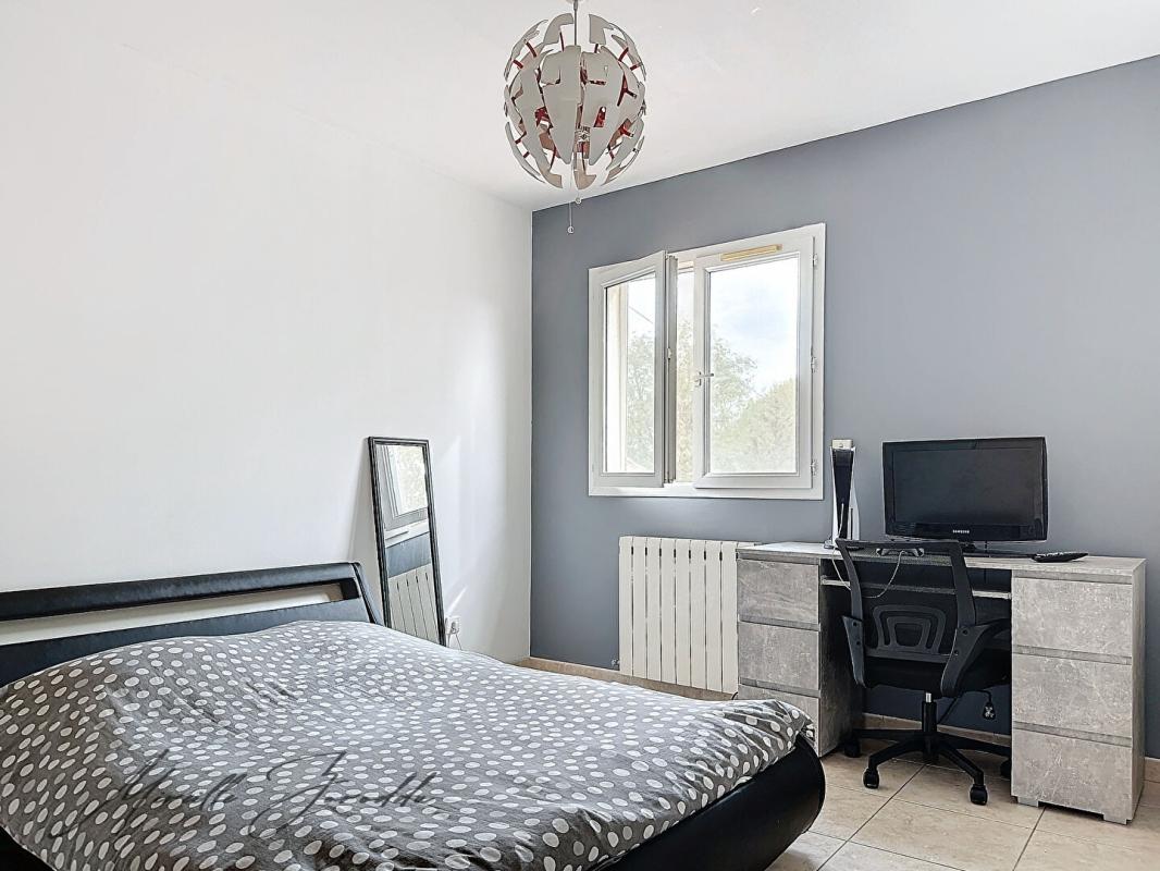 JONQUIERES-SAINT-VINCENT Jonquieres Saint Vincent VILLA 5 pièces122 m² PISCINE ET GARAGE 11