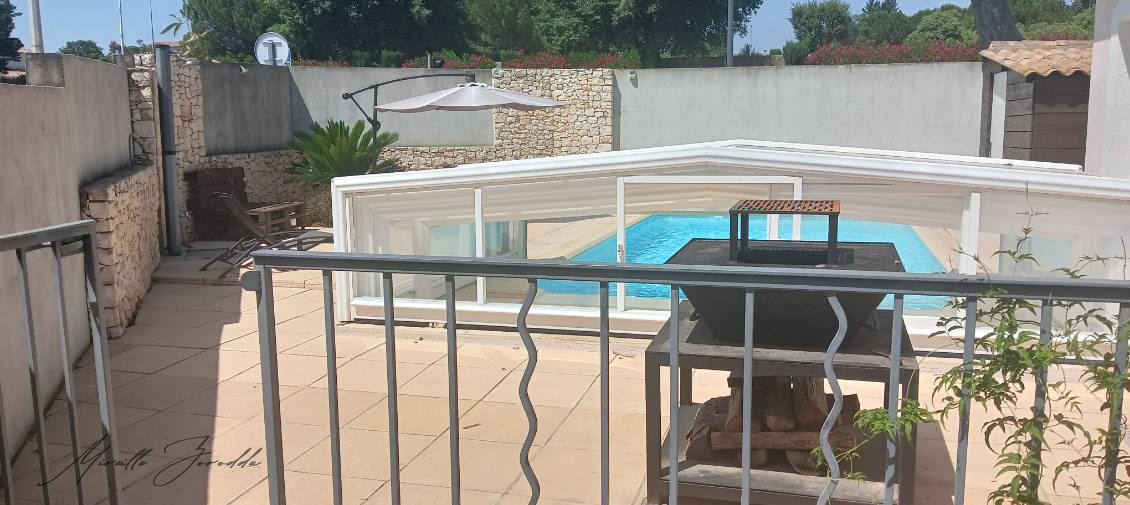 JONQUIERES-SAINT-VINCENT Jonquieres Saint Vincent VILLA 5 pièces122 m² PISCINE ET GARAGE 2