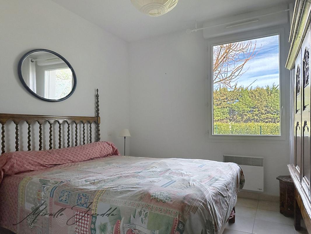 JONQUIERES-SAINT-VINCENT A VENDRE VILLA Jonquieres Saint Vincent 4 piéces de 124m² avec véranda, parking et terrasse 5