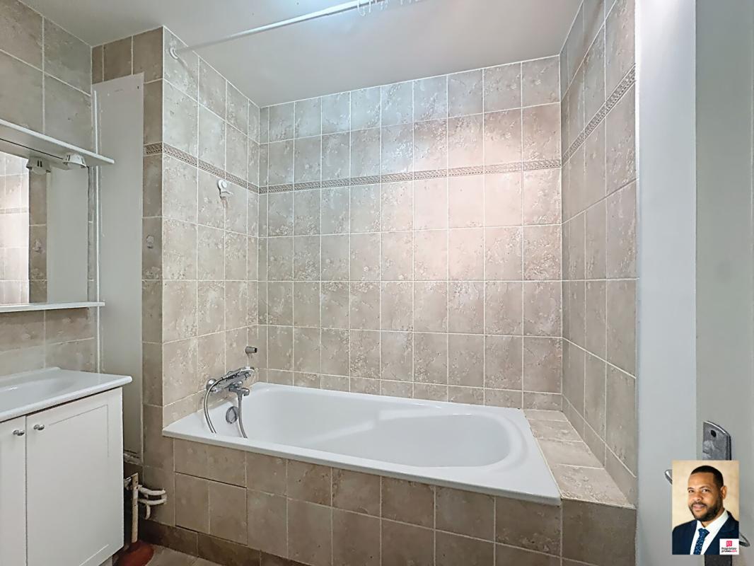 MEUDON Appartement Meudon 4 pièces + 2 caves + Parking 15