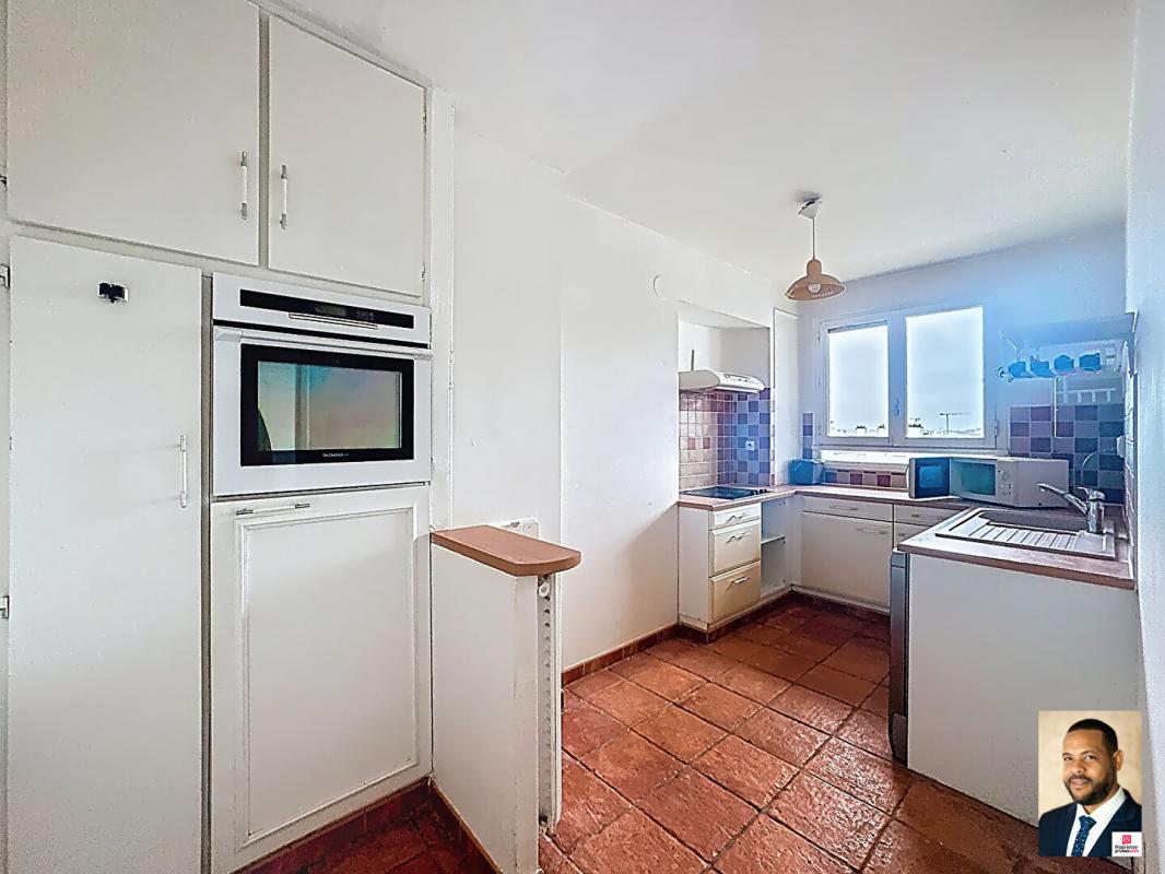 MEUDON Appartement Meudon 4 pièces + 2 caves + Parking 9