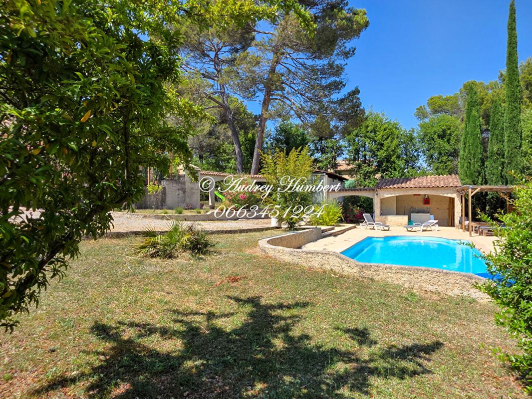 PIERREVERT PIERREVERT, dans un environnement calme et verdoyant, Jolie VILLA de plain pied, 120 m² avec piscine et  garage sur 2500 m² de terrain 14