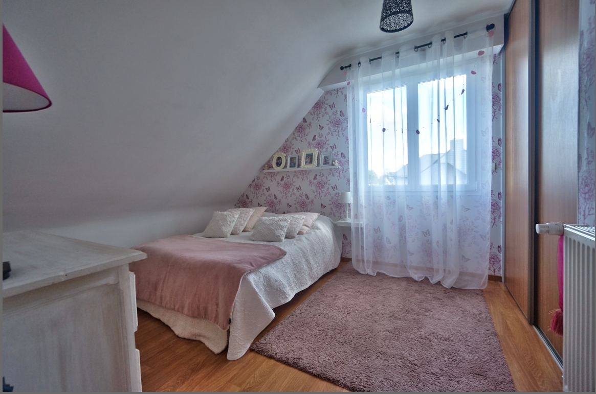 SAINT-ANDRE-DES-EAUX St André des Eaux - Maison d'environ 174 m² - 6 pièces, 2 salles d'eau et 1 salle de bains 8