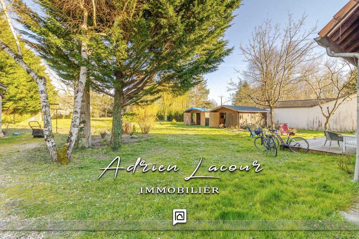 GY-EN-SOLOGNE Maison Gy En Sologne 6 pièce(s) 141 m2 16