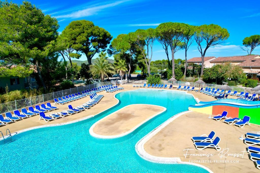 CALVISSON Villa duplex  et Terrasse ombragée avec intimité rare 15