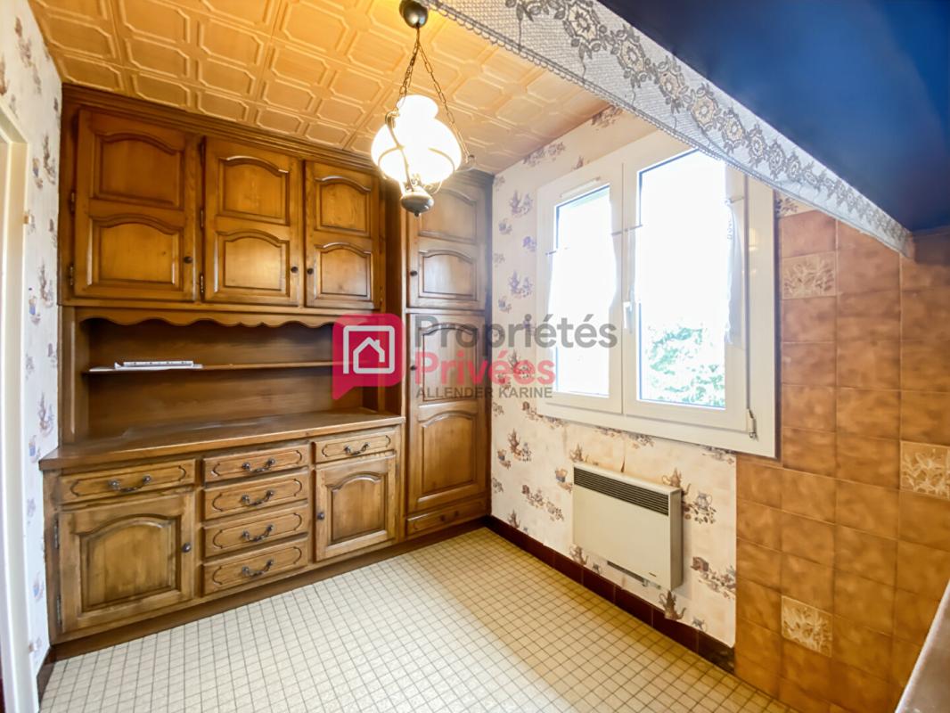 VILLENEUVE-L'ARCHEVEQUE Maison Villeneuve L Archeveque 4 pièce(s) 81 m2 9