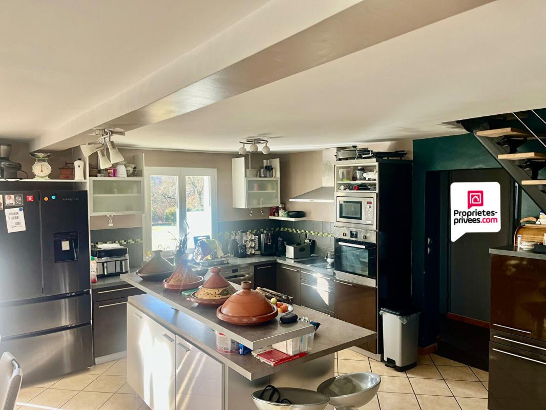 SISTERON Havre de paix au coeur de la nature - superbe maison 5 pièces sur terrain plat, à découvrir ! 10