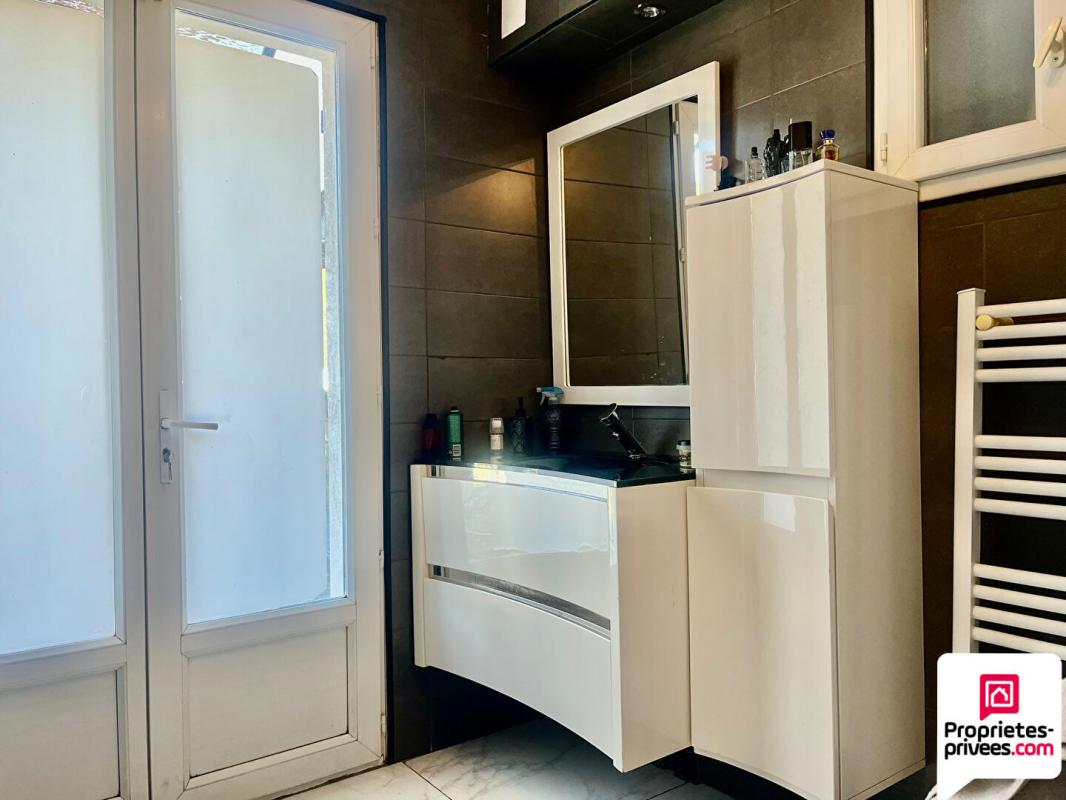 SISTERON Havre de paix au coeur de la nature - superbe maison 5 pièces sur terrain plat, à découvrir ! 11