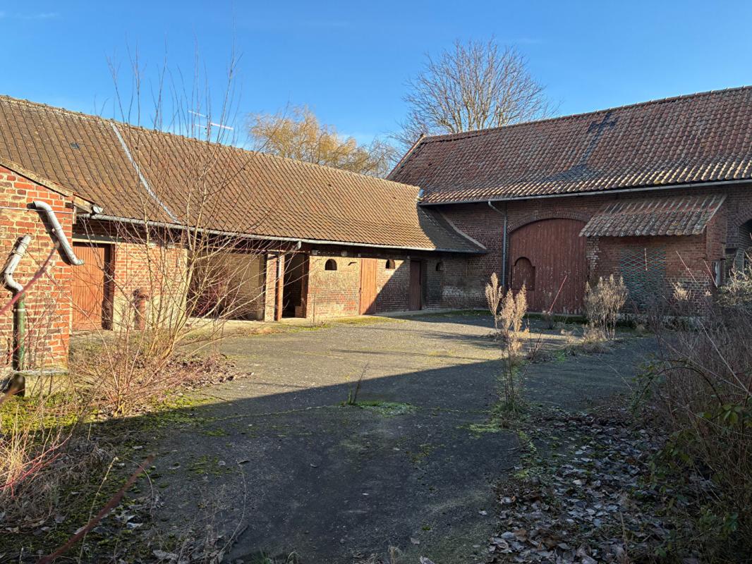 FRETIN Corps de ferme à Fretin 1