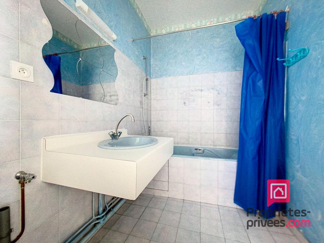 AVALLON APPARTEMENT T3 RESIDENCE DU CHAPEAU ROUGE 6