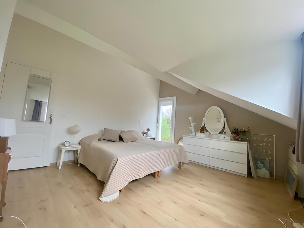 ISNEAUVILLE Isneauville ! maison familiale avec piscine et grand jardin 9