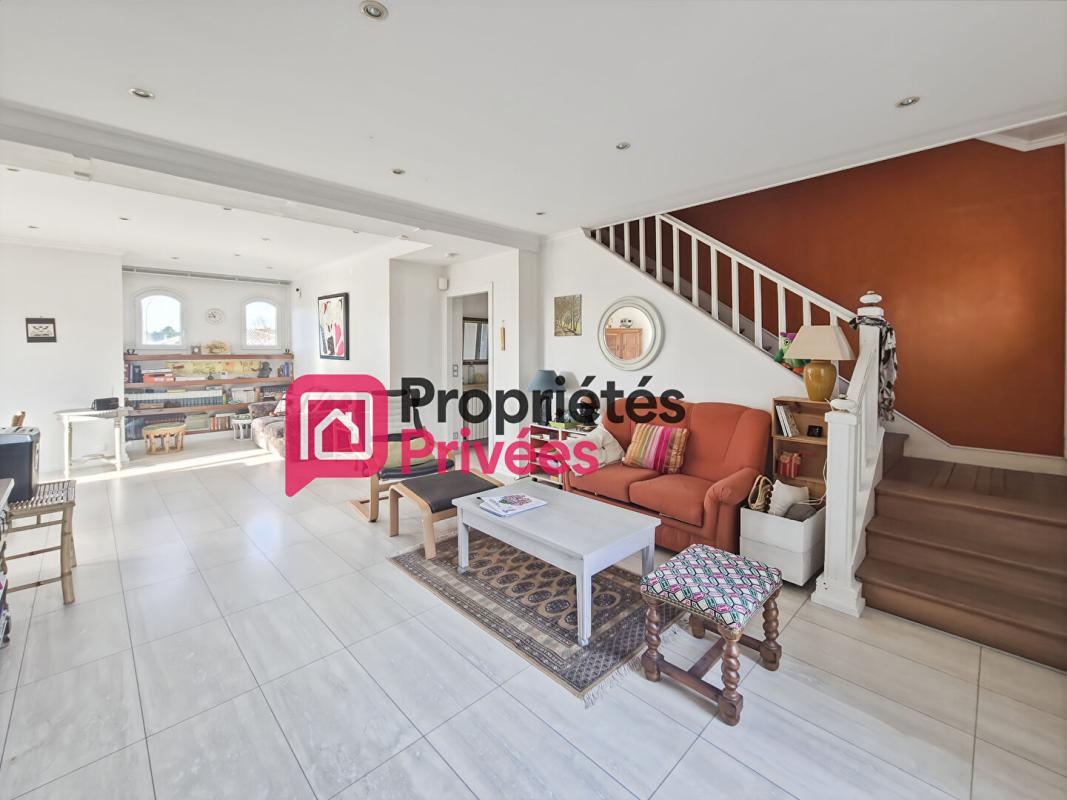 BAZAS Proche centre Bazas - Maison familiale de 170 m2 à 40 mn de Bordeaux 6