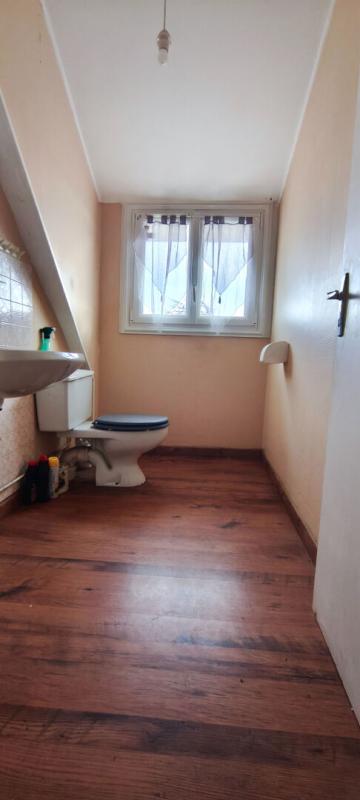 ETABLES-SUR-MER Exclusivité!! Côtes d'Armor. ÉTABLES-SUR-MER. 5 chambres, bureau, grenier aménageable, garage de 77m²...OPPORTUNITÉ INVESTISSEUR / PROJET RÉNOVATION 15