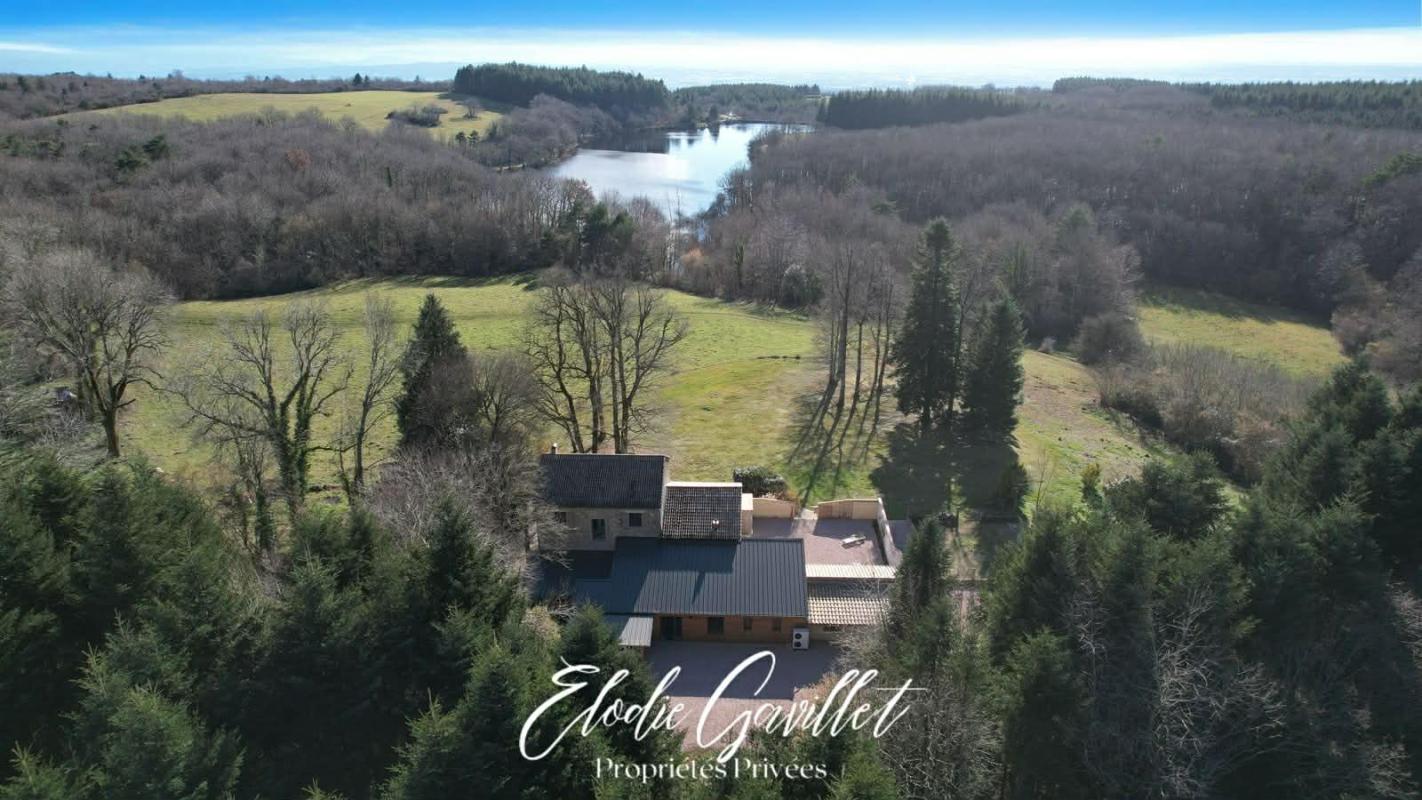 SAINT-DENIS Propriété de caractère avec vue imprenable sur le lac de Saint Denis (11310) 1